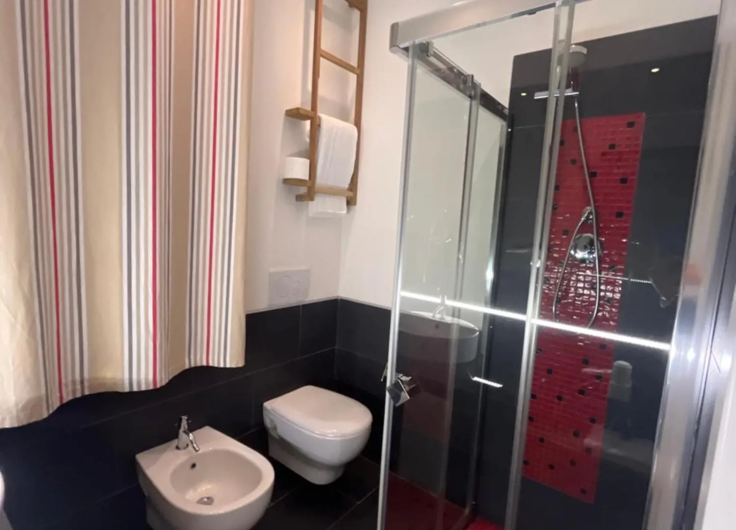 Apartment Acero Rosso Riccò del Golfo di Spezia Italia